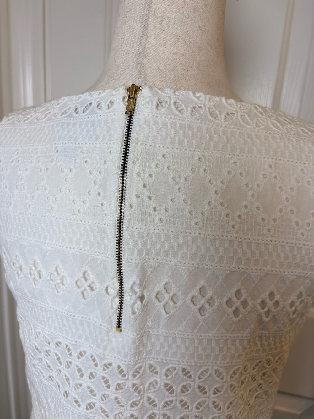 Heyton White Cotton Eyelet Mini Dress Bridal Preppy Feminine Size 4 - Picture 5 of 7